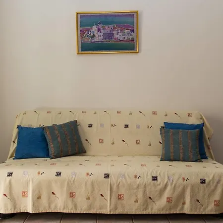 Apartment Enjoy The Garden Next To The Beach West Mani